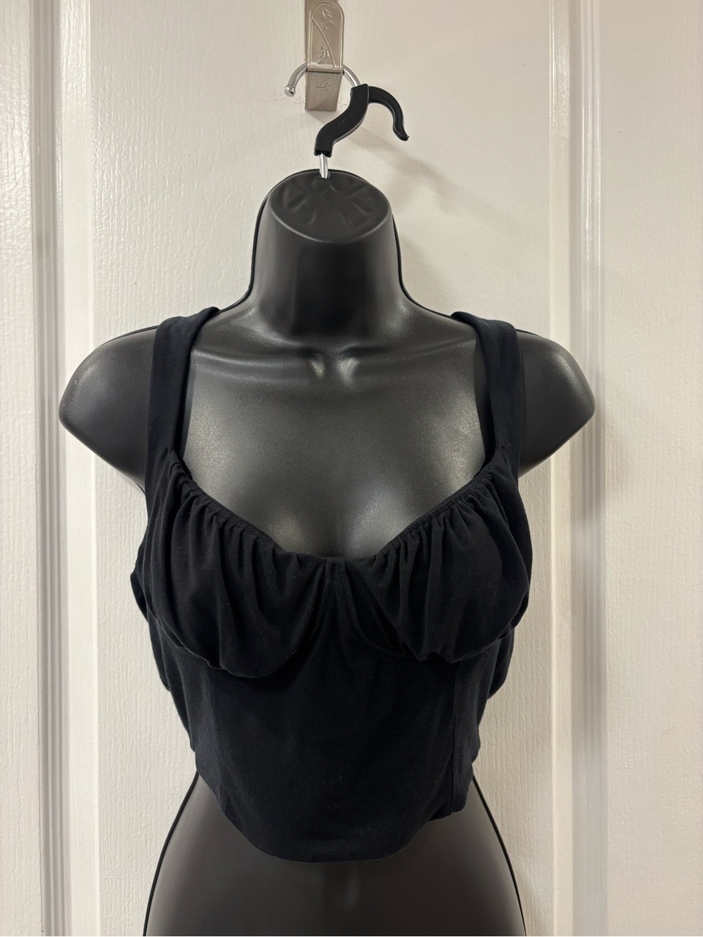 Wilfred Aritzia Milkmaid Neckline Ruched Cropped Black Tank Top M